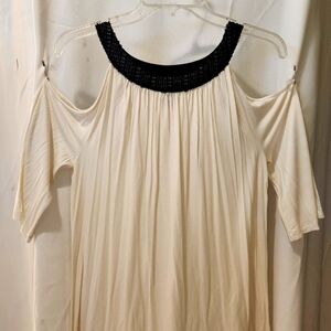 Cut out shoulders blouse